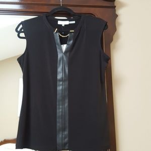 Short sleeves black blouse